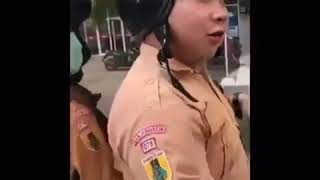 Download lagu Banci Curhat Dijalan 😂 mp3