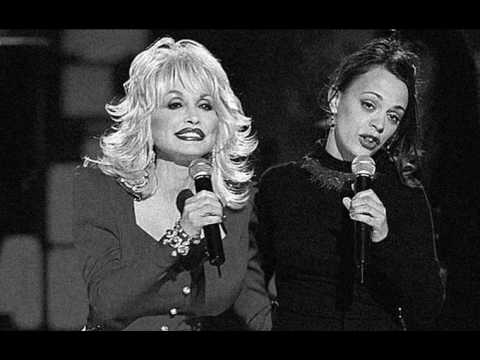Dolly Parton & Mindy Smith - Jolene (HD Audio 2003)
