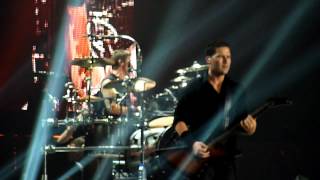Nickelback - BOTTOMS UP, Live - London o2 Arena, 1 Oct 2012.