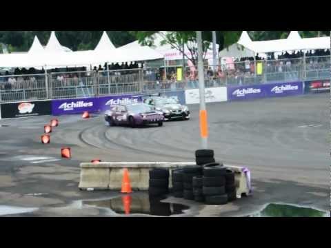 Formula Drift Indonesia 2012: Top 16 Diago Saito vs Bullzai Run 2.AVI