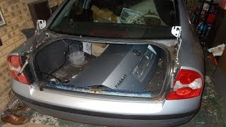 Volkswagen Passat Trunk Removal