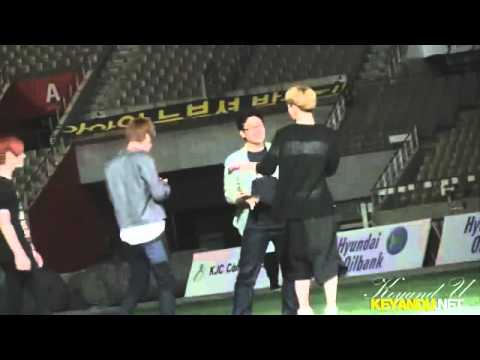 [FANCAM] SHINee Key Dancing f(x) Danger @ Dream Concert Rehearsal