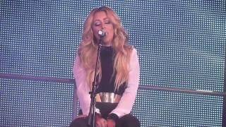 Aubrey O&#39;Day singing Somebody I Used to Know &amp; Alex Clare&#39;s Too Close Acoustic Set