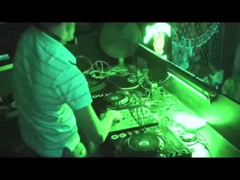 DJ Hozzy_live@Ibiza_Night_12.12.09_Discoklec_Pardubice