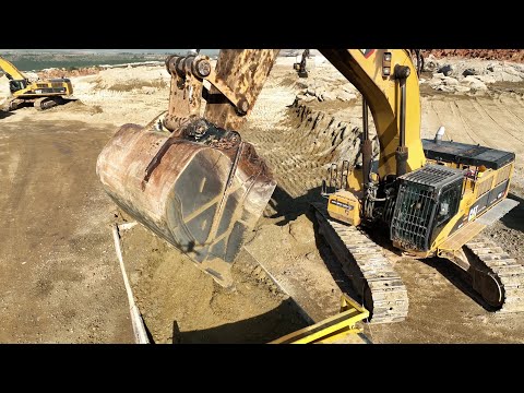 Four Excavators Caterpillar 385C Working Together At The Same Site - Sotiriadis/Labrianidis Mining