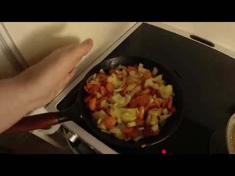 MongoTV_9817 - Mongo Madskole - Del 4 - KARRY RIS Med Stegte GULERØDDER og LØG og TAMARI