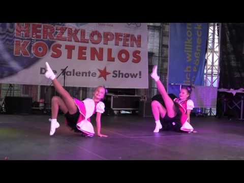 Tanzmariechen Lilly & Celine, Publikumsliebling "Herzklopfen Kostenlos" 2016