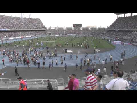 شغب غير مسبوق بملعب طنجة يسفر عن توقيف مباراة اتحاد طنجة والجمعية السلاوية