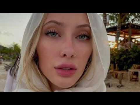 Modelja mbledh 100 mijë dollarë për Australinë, shet fotot e saj lakuriq për 10 dollarë