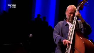 Kenny Barron & Dave Holland - Billie's Bounce
