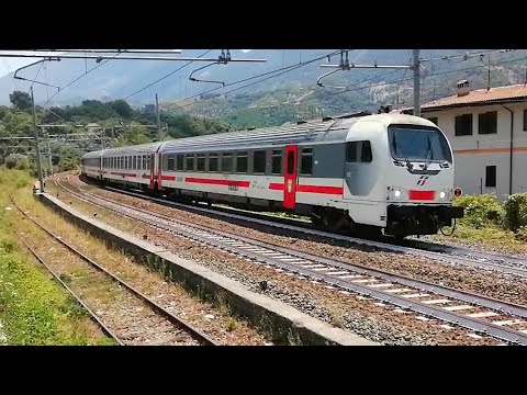 Intercity 1588 Reggio di Calabria - Roma Termini. E401 031 in spinta. Sapri 17/07/2022