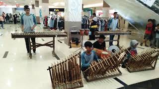Download lagu KEMARIN ~ SEVENTEEN VERSI ANGKLUNG CIREBON mp3