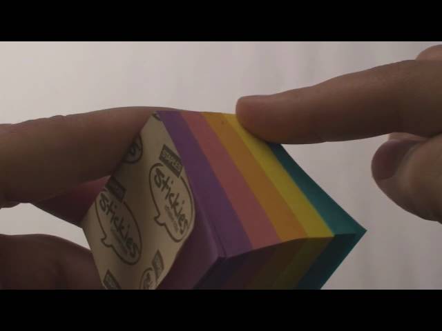 Vídeo relacionado con Idena 11370 - Set de blocs de notas desplegables con notas adhesivas y cinta adhesiva, práctico dispensador en caja plegable, adecuado para la oficina, la escuela y el hogar, compacto y versátil