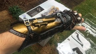 Honest Review: Assassin's Creed Syndicate Gauntlet Replica (Full Unboxing and Demo)