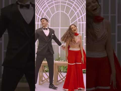 Indian Bride and Groom's Epic Bollywood Dance For Their Sangeet Performance Is A Must Watch