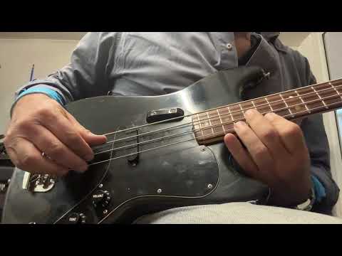 1978 Fender Musicmaster Bass - Black - Light Weight - OHSC image 22