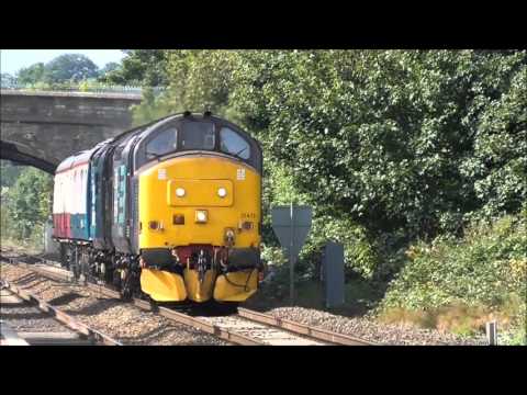 DRS 37425 & 37218 pass OldField Park with horns