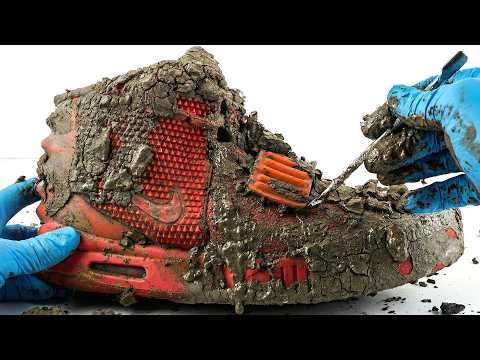 I Cleaned The DIRTIEST $15,000 Nike Yeezy 2 Red October Sneaker!