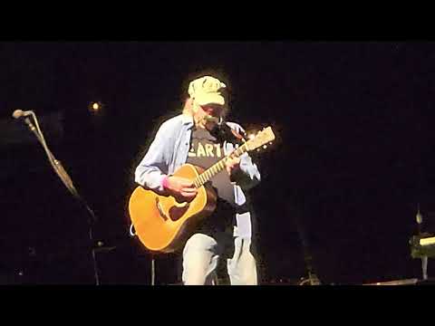 "I Am A Child" 4k HDR10+ Neil Young 7/20/23 White River Amphitheater, Auburn, WA