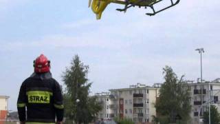 preview picture of video 'Helikopter medyczny ladował w Rumi Janowie www.Moja-Rumia.pl'