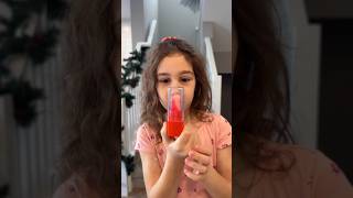 Download lagu Lollipop 🍭 lipstick 💄 prank on mom #shorts mp3