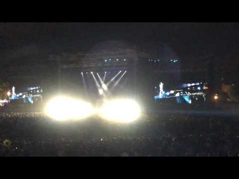 Lina Makhul singing in support of Queen with Adam Lambert Tel Aviv 2016