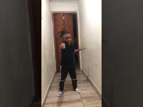 Mc kauezinho. Só 🥾 botada