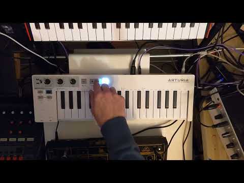Akai MPK Mini Plus vs Arturia Keystep32 - Part 1