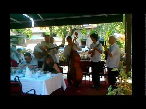 Donski Tamburasi - Kad cujem tambure, Mi smo momci iz Palanke.avi