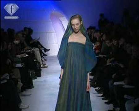 fashiontv | FTV.com - TSUMORI CHISATO FW PARIS 06/07