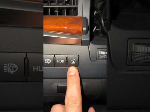 LX570 Tip of the Day - Easy Access Mode lower automatically like Auto Access Height #lx570 #ahc