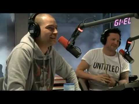 Kraantje Pappie (Untitled shirt) en Lange Frans - De Week In Rap en Roer