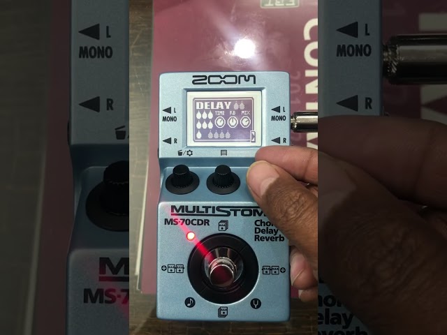 Vídeo relacionado con Zoom MS-70CDR+ Pedal multiefectos para guitarra con más de 140 efectos incluyendo chorus, delays, reverbs, stereo effects, cadena de efectos, 1 stompbox, afinador, alimentado por pilas