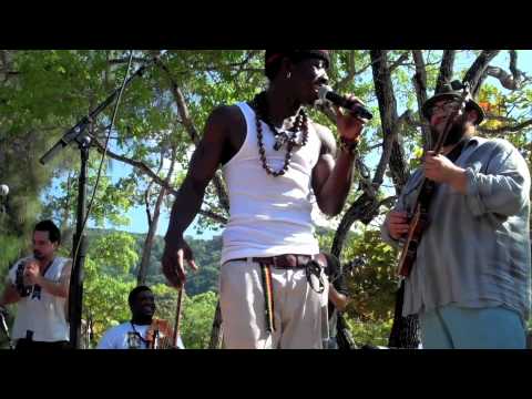 Toubab Krewe featuring Black Nature "I'M NOT CRAZY" in Haiti - January, 2012