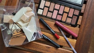 [閒聊] 拜年愛用彩妝：toofaced眼影盤、花洛莉亞