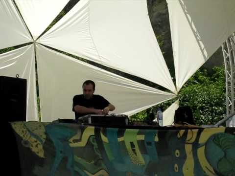 DJ Slater (Tribal Vision Records) @ Paradise festival, Austria, 3.7.2010 Part 3.AVI