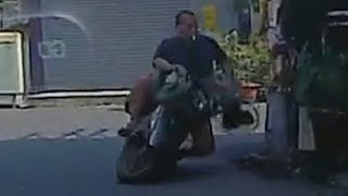 【自摔影片】先生，花圃不能吃喔