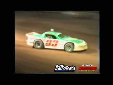 Super Sedans: A-Main - Gympie Speedway - 26.01.1997