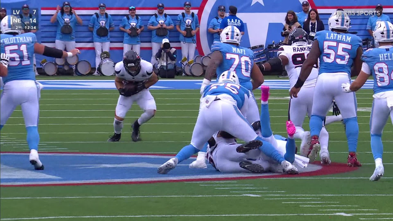 Houston INT off Ward's tipped pass!
