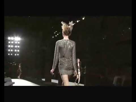 Valentino Haute couture autumn winter 2009-10 fashion show