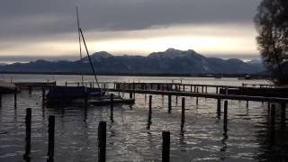 preview picture of video 'Chiemsee mit Alpen Panorama am morgen'