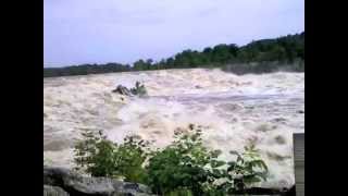 preview picture of video 'Great Falls of the Potomac - 20 May 2011'