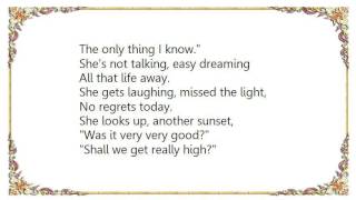 Kitchens of Distinction - Smiling Lyrics