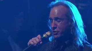 Kansas   --    Dust    In   The  Wind  Official   Live   Video  HD
