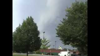 preview picture of video 'Severe Thunderstorm/Impressive Shelf Cloud - 7/8/14'