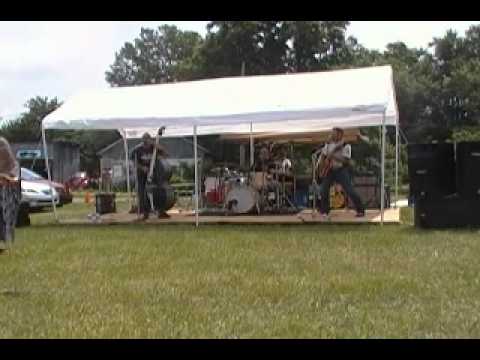 That'll Be the Day at Auto Trampz Car Show