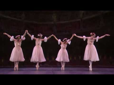 Le Grand Pas de Quatre 1/2 - Les Ballets Trockadero