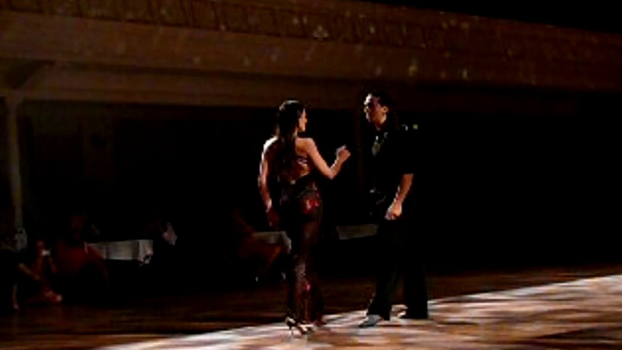 Gustavo Rosas. Tango con Gisela Natoli en Wellington.Junio 2010.New Zealand.
