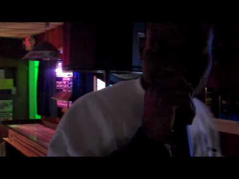 i.u. singing a karaoke song billys bar springfield