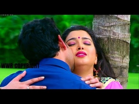 Dinesh Lal Yadav And Aamrapali Dubey Romantic Moment